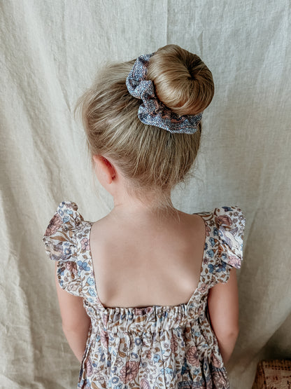 Scrunchie in Azure Oasis