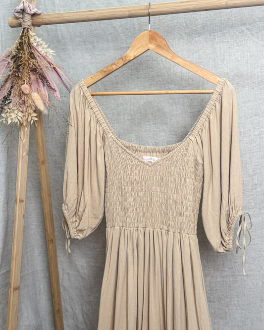 A Daydream Dress ~ Beige